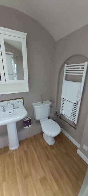 Apartment Country Mansion - Private Annexe Llanwrda