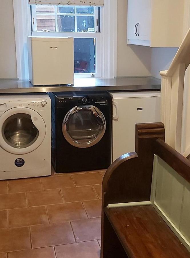 Country Mansion - Private Annexe Apartment Llanwrda